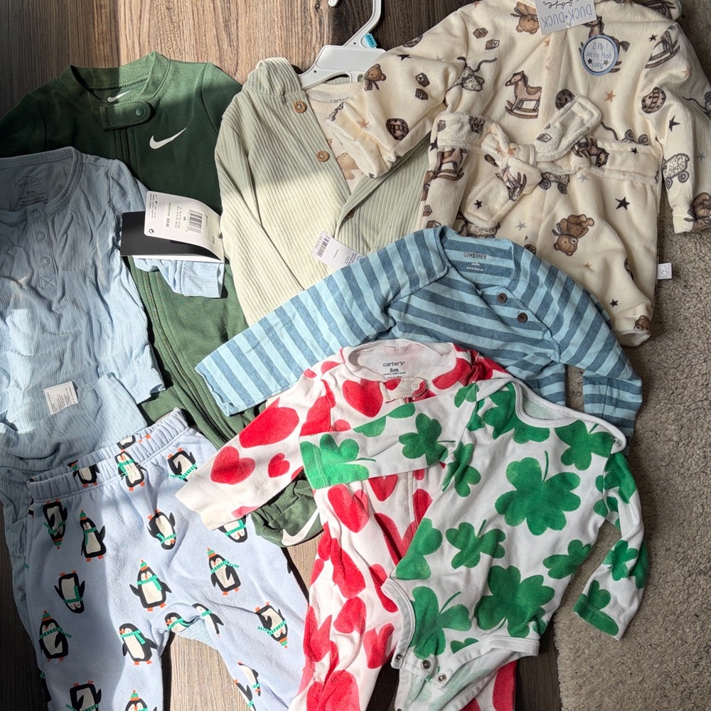 Bundle of 11 6 month outfits! Some brand new with tags